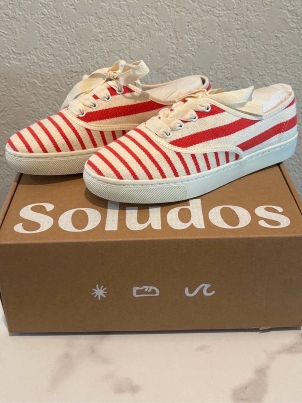 Soludos Marin Stripe Women's
Poppy Red Lace Up Canvas
Sneakers Shoes NWT